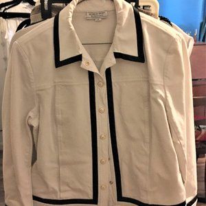 St. John Wthie Sporty Jacket w/Blk Trim Size M EUC